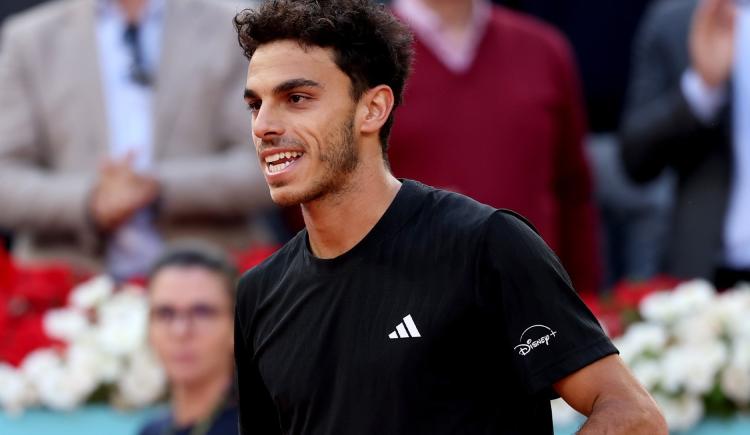 Imagen de Lo tiene de hijo: Francisco Cerúndolo barrió a Zverev y avanzó en el Madrid Open