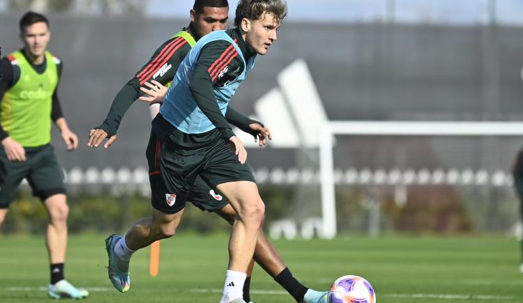 Imagen de No quiere sorpresas: la exorbitante cláusula que le puso River a Facundo Colidio