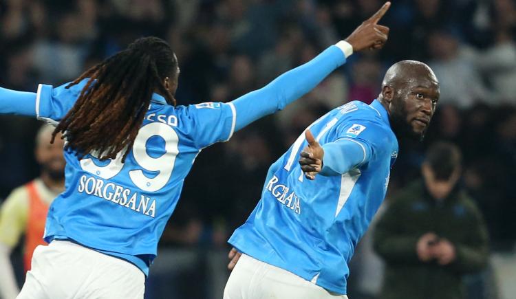 Imagen de Napoli se lo dio vuelta a Juventus y le quitó el invicto de la mano de Lukaku