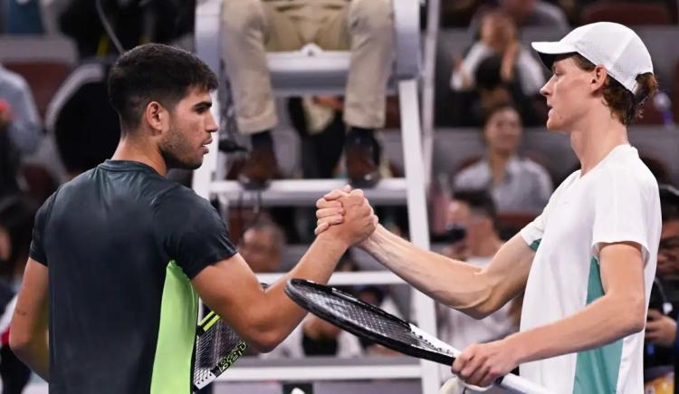 Imagen de La era Sinner-Alcaraz ilumina al tenis en 2025, el doping lo ensombrece