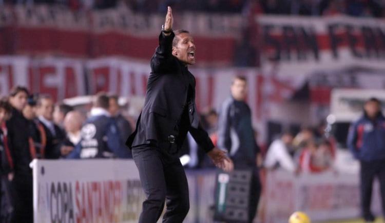 Imagen de SIMEONE EN EL VESTUARIO DE RIVER: "TENGO UN EQUIPO DE CAGONES"