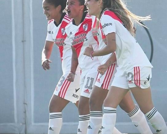 Imagen de FÚTBOL FEMENINO: BOCA Y RIVER SON SEMIFINALISTAS DEL CLAUSURA