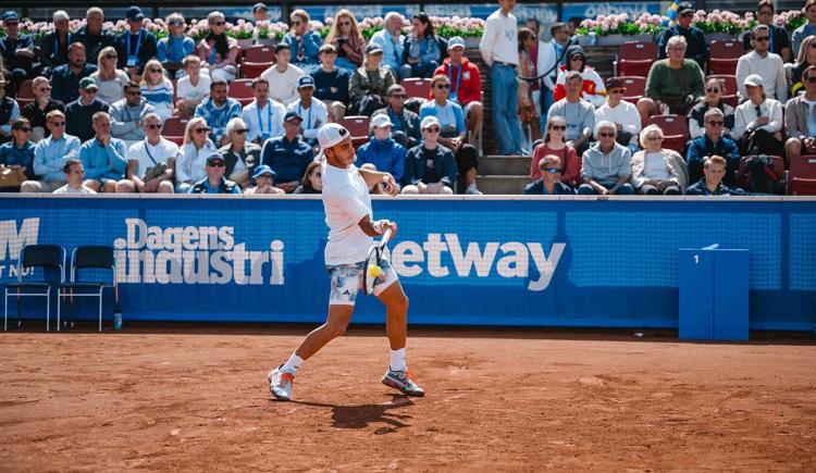 Imagen de Francisco Cerúndolo y un auspicioso debut en Bastad