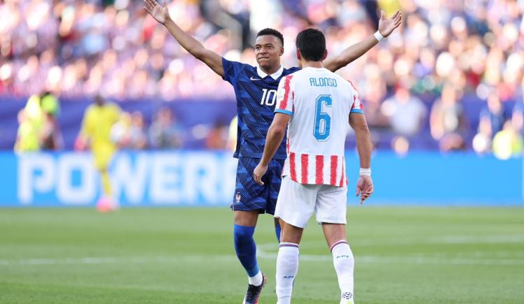 Imagen de Mbappé, en modo Libertadores: del insulto al gol dedicado a Junior Alonso