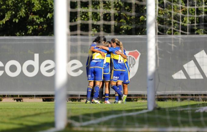 Imagen de Boca se quedó con el Superclásico femenino ante River