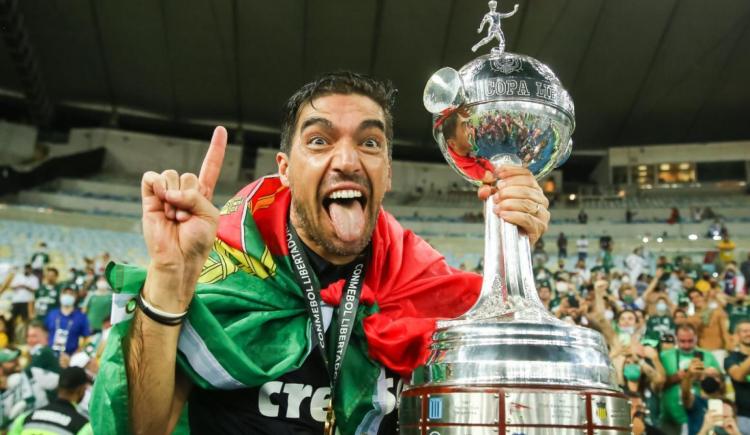 Imagen de ABEL FERREIRA SUPERÓ A GALLARDO POR SEIS VOTOS Y ES EL MEJOR TÉCNICO DE AMÉRICA EN EL 2021