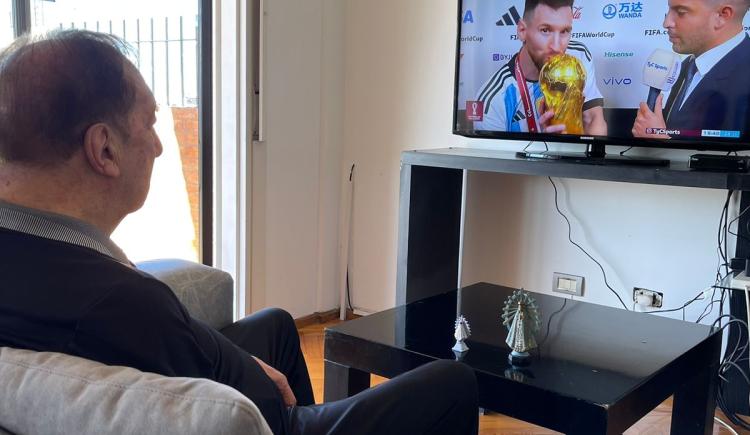 Imagen de Argentina campeón: para Carlos Bilardo que lo mira por TV