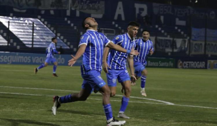 Imagen de LOS GOLES DE LA VICTORIA DE GODOY CRUZ 2-1 ANTE ROSARIO CENTRAL
