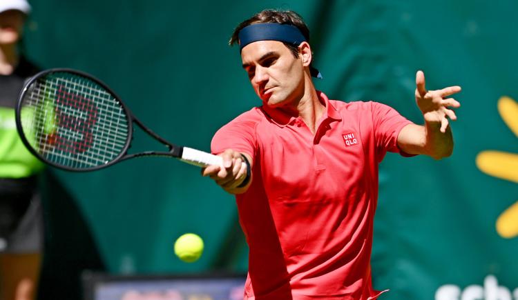 Imagen de ROGER FEDERER VOLVIÓ A FESTEJAR EN EL CÉSPED