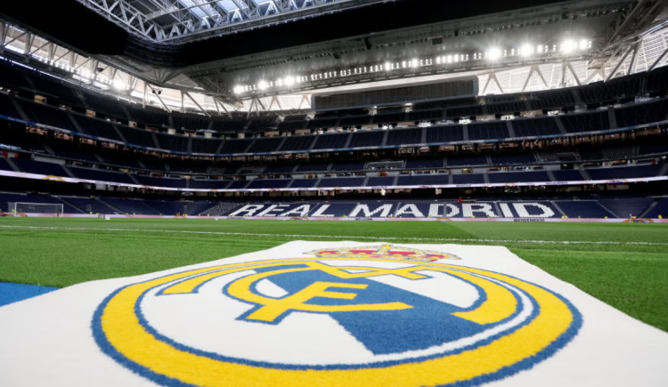 Imagen de El fanático de Bobby Charlton que no pudo hacer pie en Real Madrid ya consiguió nuevo equipo