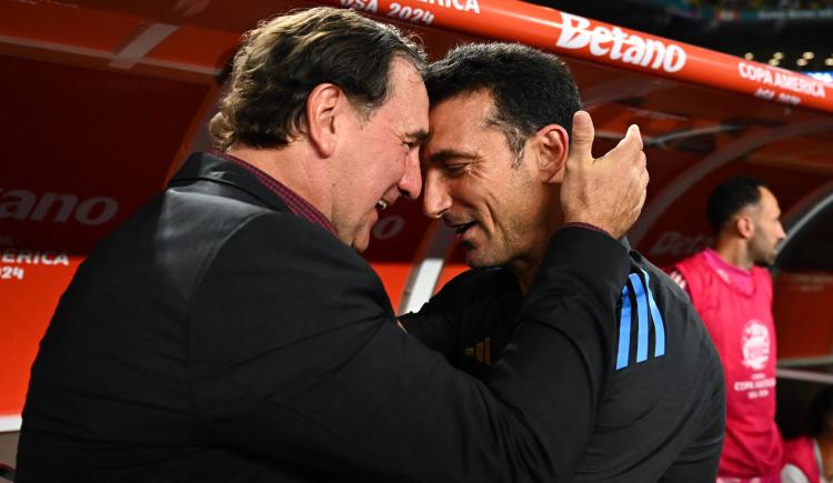 Imagen de Lorenzo le respondió a Scaloni y confirmó a James Rodríguez como titular