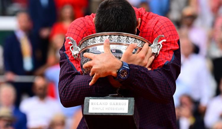 Imagen de Djokovic, campeón de Roland Garros y hombre récord de los Grand Slams
