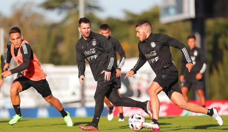 Imagen de Emiliano Buendía y su sueño de jugar en un grande de la Argentina