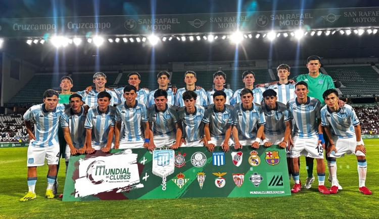 Imagen de Racing perdió ante Barcelona la final del Mundial de Clubes Sub 18