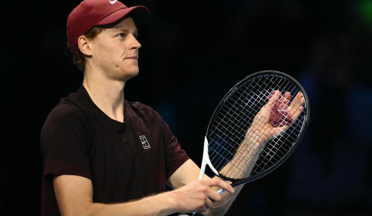 Imagen de Jannik Sinner barrió a Zverev y es el primer semifinalista del Torneo de Maestros