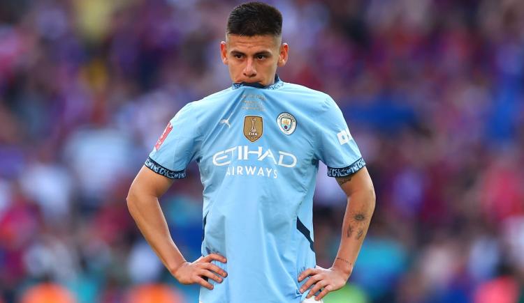Imagen de No pudo ser, Diablito: Claudio Echeverri y un triste debut con Manchester City
