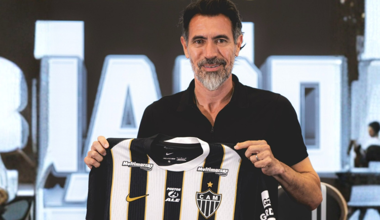 Imagen de Eduardo Domínguez fue presentado en Atlético Mineiro y se refirió al presunto llamado de River