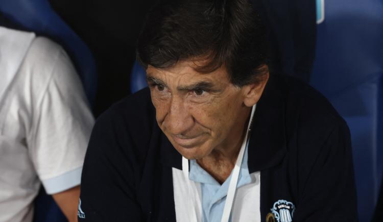 Imagen de Gustavo Costas se deshizo en elogios para con Maravilla Martínez