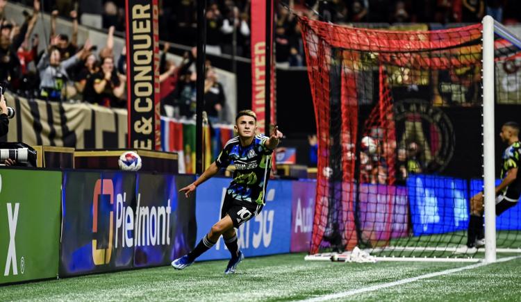 Imagen de El golazo de Thiago Almada en los playoffs de la MLS