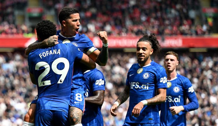 Imagen de Enzo Fernández le dio el empate a Chelsea frente a Liverpool en Anfield