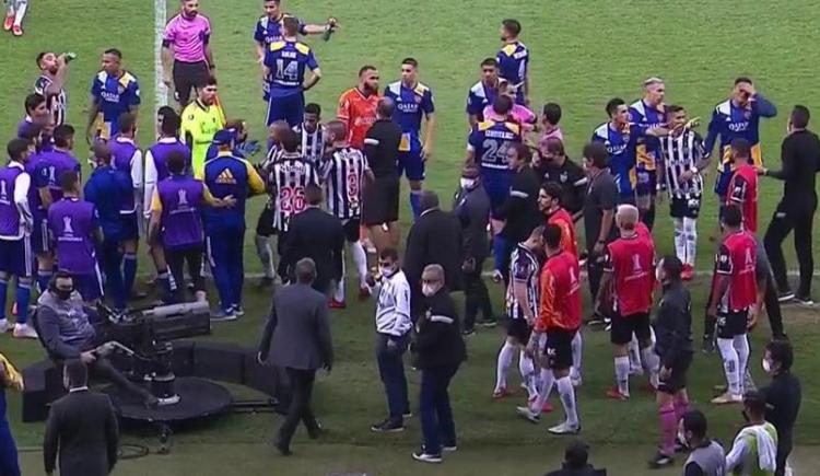 Imagen de OTRA VEZ EL VAR ANULÓ UN GOL DE BOCA