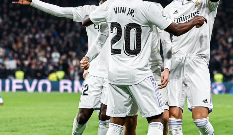 Imagen de La marca top de Vinicius con la camiseta de Real Madrid