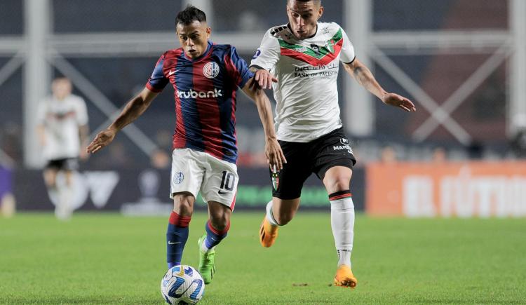 Imagen de San Lorenzo no pudo con Palestino y ya no depende de sí mismo en la Sudamericana