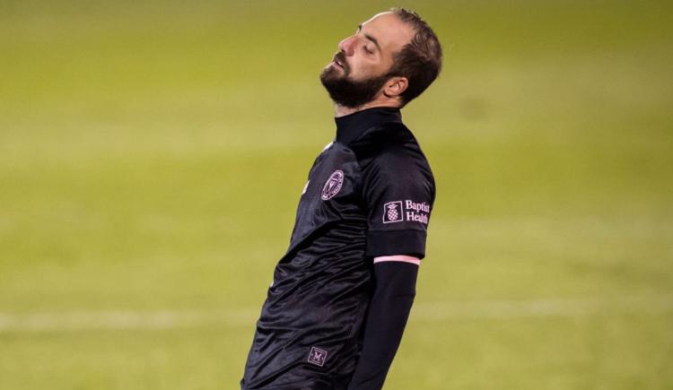 Imagen de HIGUAÍN DIO POSITIVO DE COVID-19