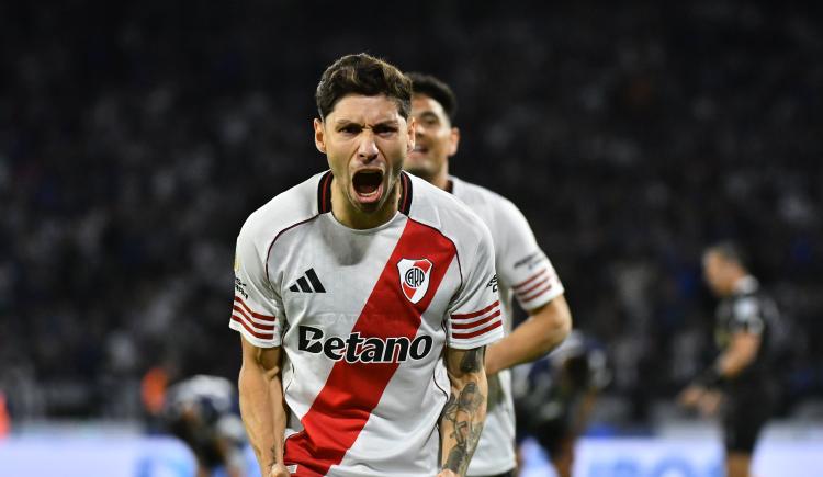 Imagen de El alivio de Montiel tras el triunfo de River: “No estábamos acostumbrados a perder tan seguido"