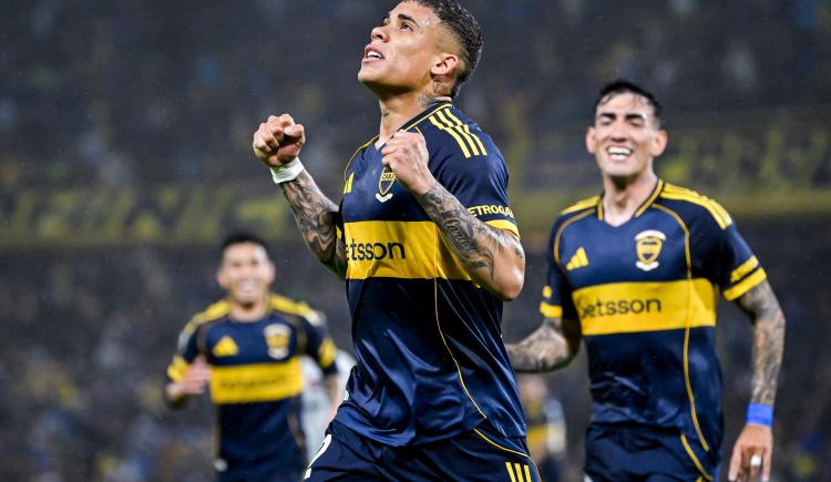 Imagen de La frase de Tevez que Ayrton Costa lleva tatuada en el cuello