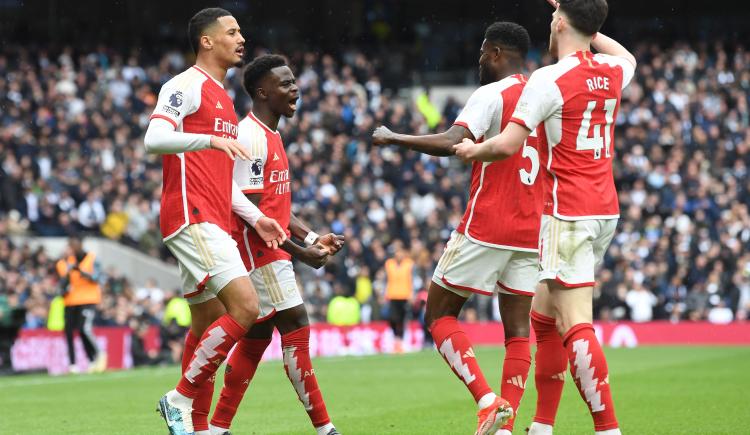 Imagen de Arsenal derrotó a Tottenham en el clásico y sigue liderando la Premier League