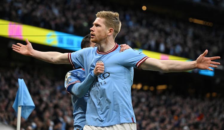 Imagen de Manchester City goleó a Arsenal y empieza a soñar con una nueva Premier League