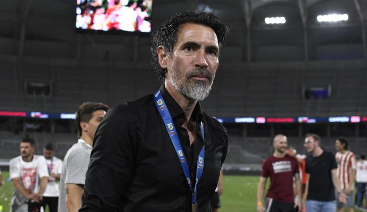 Imagen de Eduardo Domínguez y su ascenso histórico: el "Barba" ya está en el segundo lugar de los técnicos más ganadores del siglo XXI