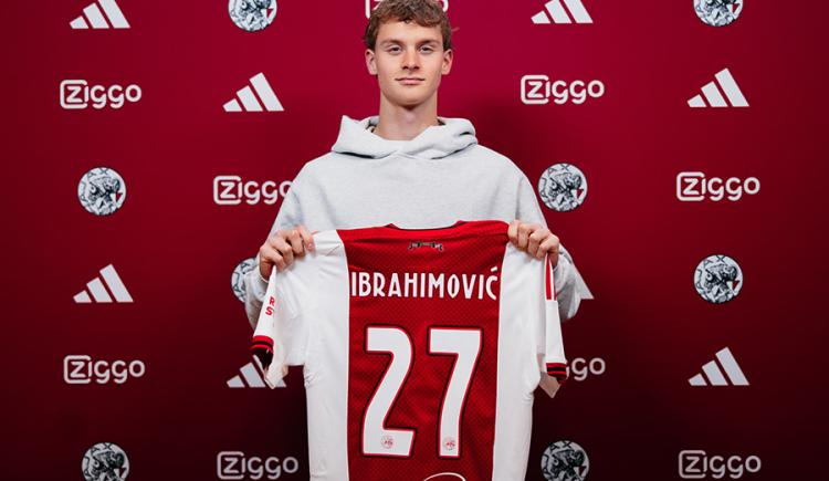 Imagen de Ajax presentó a Ibrahimovic: el hijo de Zlatan llegó a préstamo