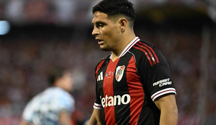 Imagen de La terrible noticia que recibió Maxi Salas en pleno partido entre River y Racing