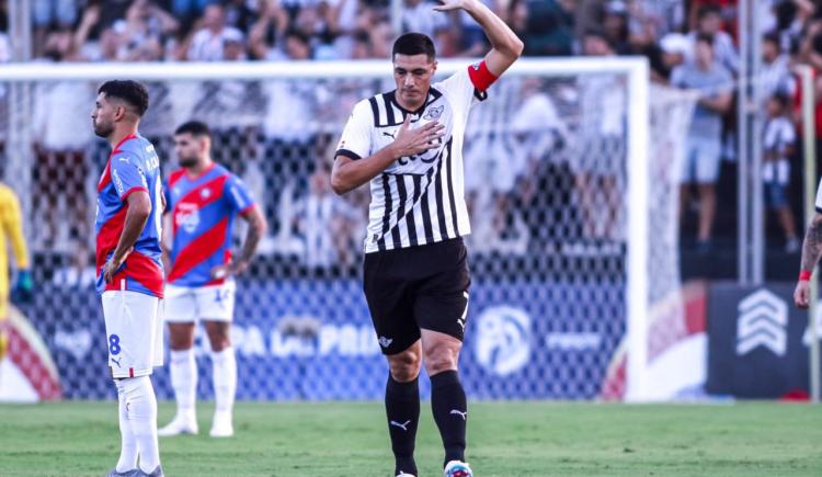 Imagen de Tacuara Cardozo le hizo cuatro goles al Cerro Porteño de Sava