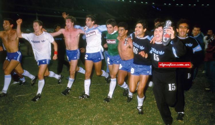 Imagen de Todas las finales internacionales de la historia de Racing
