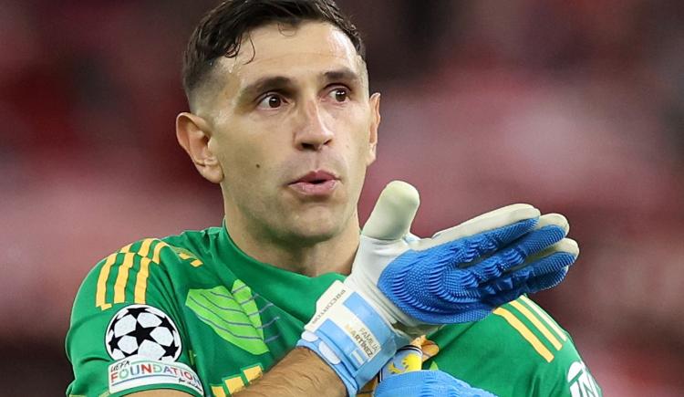 Imagen de Un tormento: el rival al que Dibu Martínez le cuesta mucho vencer