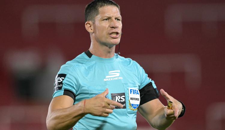 Imagen de Nicolás Ramírez, un árbitro "clásico"