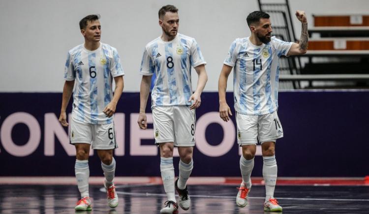 Imagen de DEBUT Y VICTORIA DE ARGENTINA