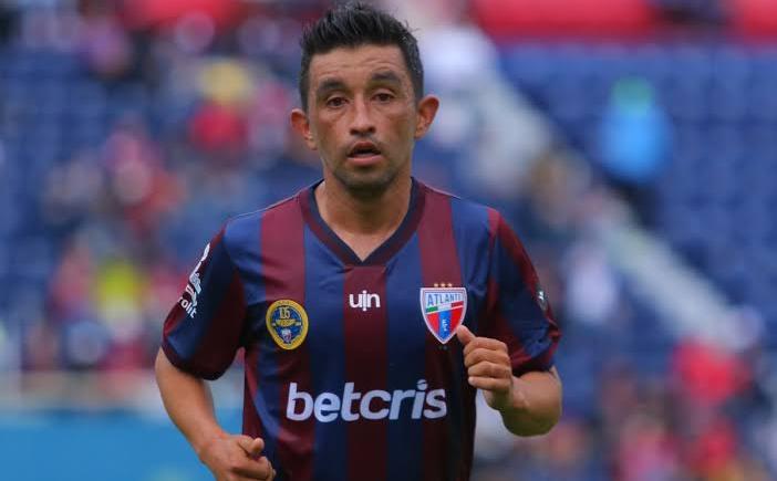 Imagen de Imágenes sensibles: así fue la durísima lesión de un jugador mexicano