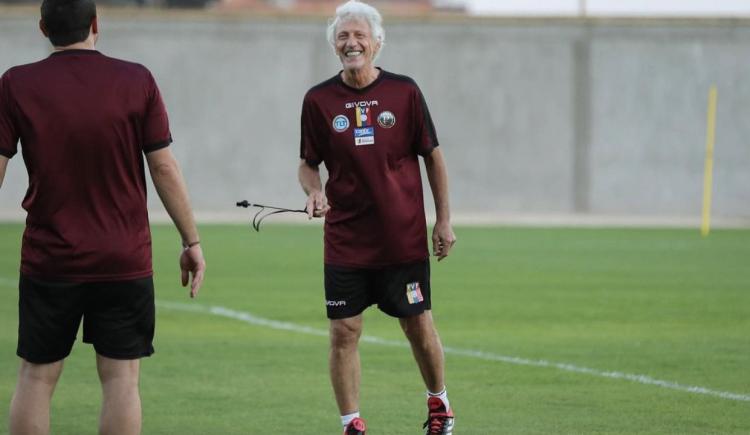 Imagen de PEKERMAN SE PREPARA PARA SU DEBUT EN VENEZUELA