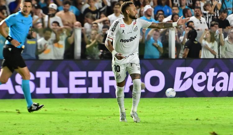 Imagen de Brasil y Ancelotti, atentos: Neymar regresó a la titularidad en el triunfo de Santos