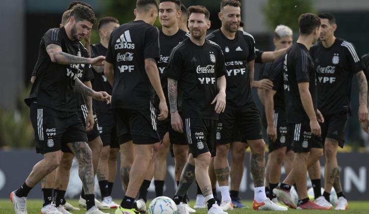 Imagen de Argentina, rumbo a Qatar: incertidumbre por Messi, preocupación por Dybala y amistoso confirmado