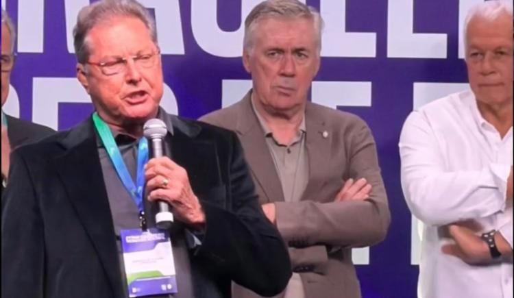 Imagen de Incomodísimo: Criticaron la elección de un extranjero como DT de Brasil ¡con Ancelotti al lado!
