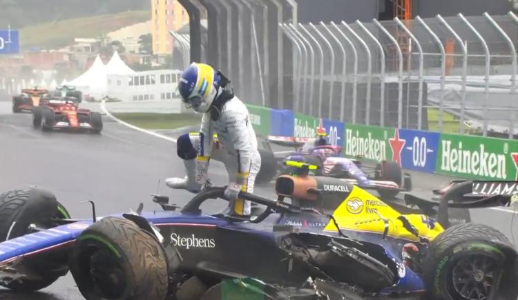 Imagen de Así fue el accidente de Colapinto que lo obligó a abandonar el Gran Premio de Brasil