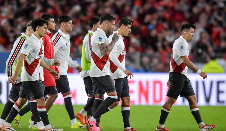 Imagen de Los campeones del mundo no te hacen más Guapo: River perdió con Barracas y sumó un nuevo papelón
