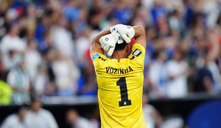 Imagen de El inesperado inconveniente de Vozinha en Colo Colo