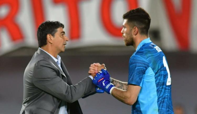 Imagen de Biscay felicitó a Rossi tras el superclásico