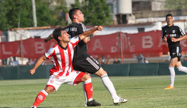 Imagen de Riestra Vs. Barracas Central: el duelo de los 13 estadios